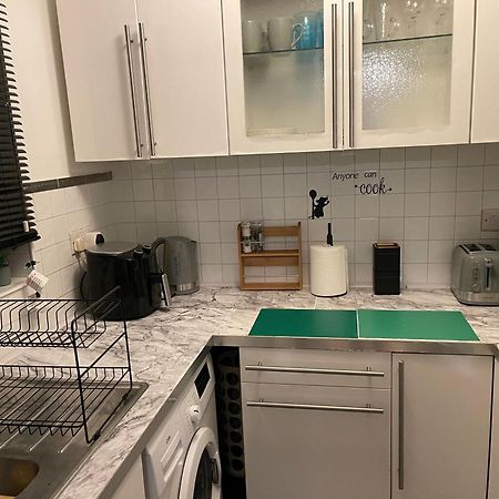 Cosy Flat Behind A Creekbeach In Grays Exterior foto