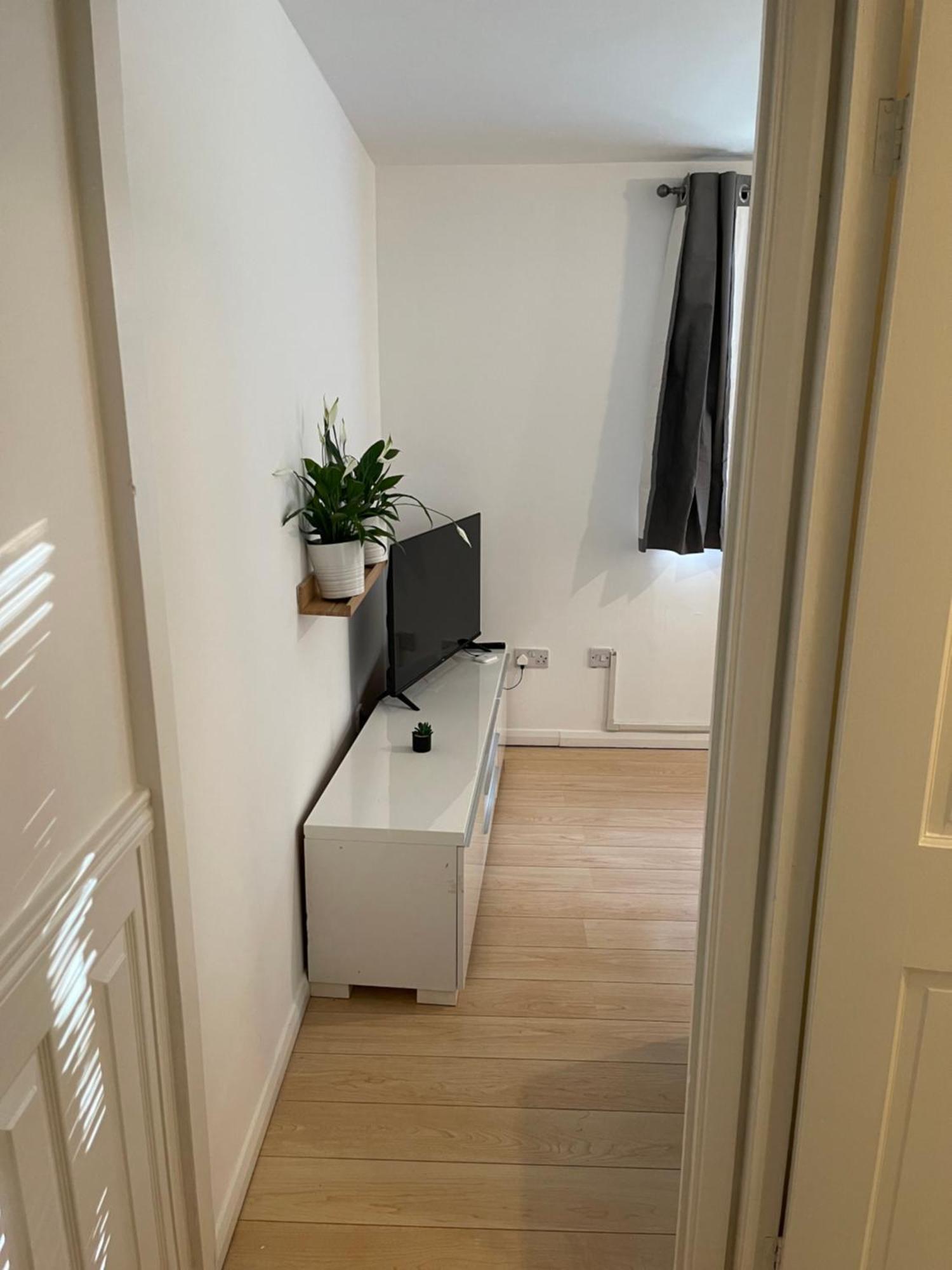 Cosy Flat Behind A Creekbeach In Grays Exterior foto